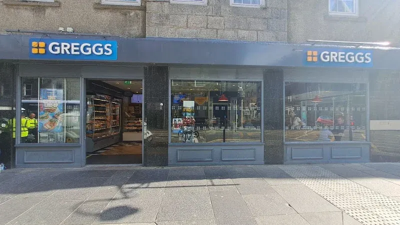 Greggs Aberdeen 166/170 George Street