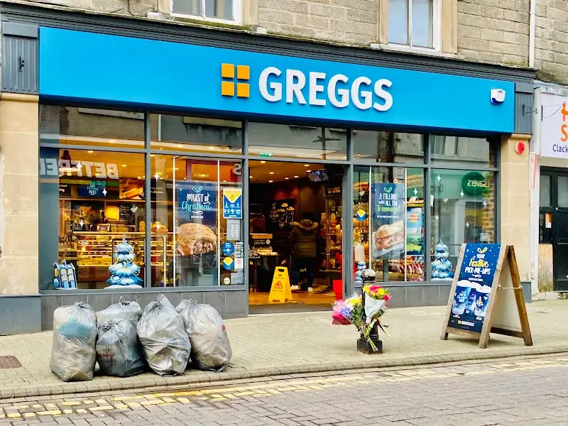 Greggs Alloa 8 High Street