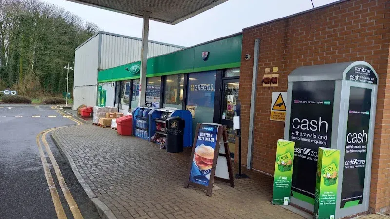 Greggs Bay Horse M6 South, Between J32/33 Moto Petrol Forecourt South White Carr Lane