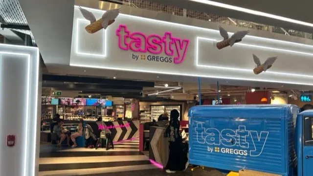 Greggs Birmingham Pavillion SP 38 High Street