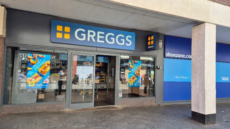 Greggs Blackpool Houndshill Shopping Centre 16 Adelaide Street West