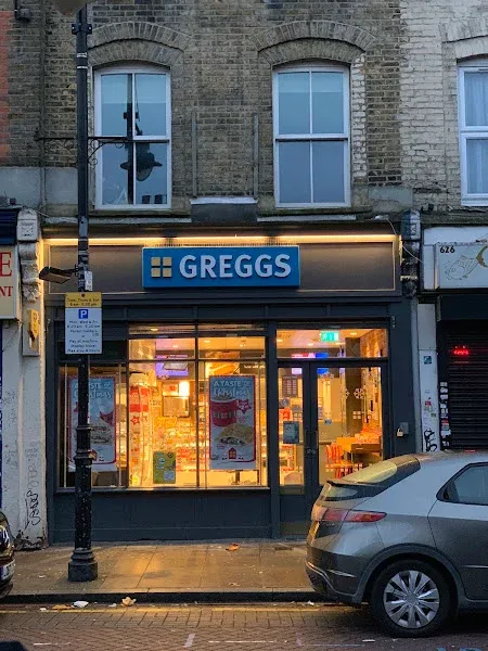 Greggs Bow 628 Roman Road