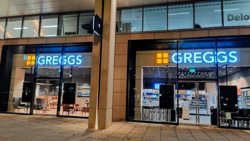 Greggs Cambridge U2 1 Station Square