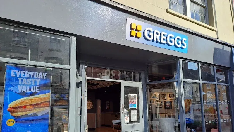 Greggs Cardigan 5 Pendre