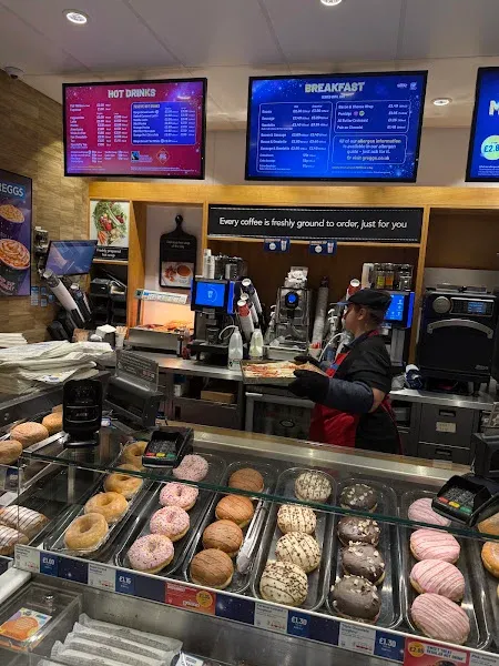 Greggs Chippenham 23 High Street