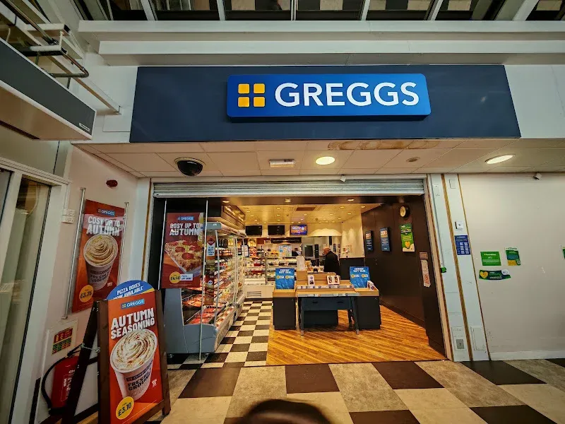 Greggs Chippenham M4 East, Between J17/18 Moto Petrol Forecourt East
