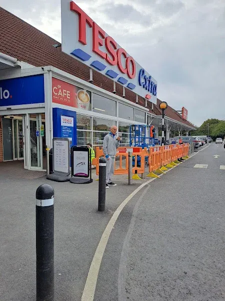 Greggs Cleethorpes Tesco Extra Hewitts Circus Retail Park Hewitts Avenue