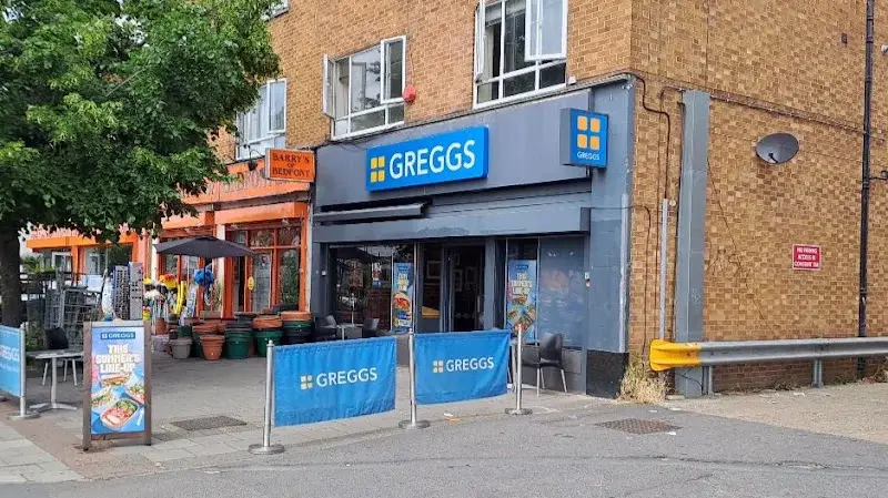 Greggs East Bedfont 382 Staines Road