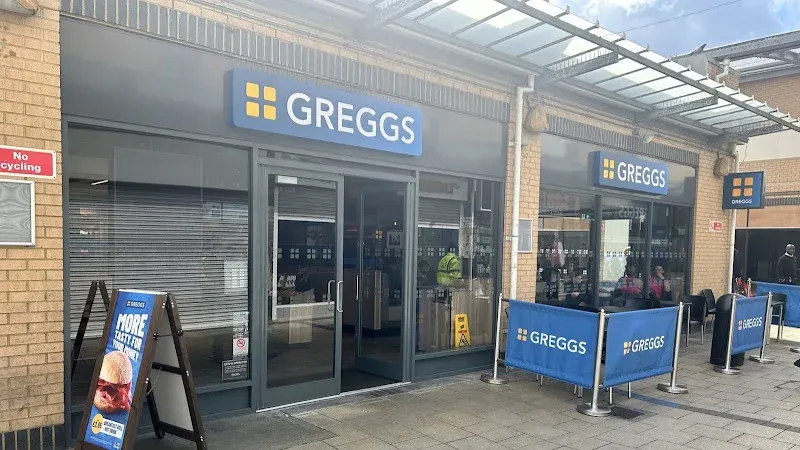 Greggs Erith U7 Erith Shopping Centre High Street