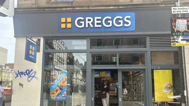 Greggs Glasgow 13 George Square