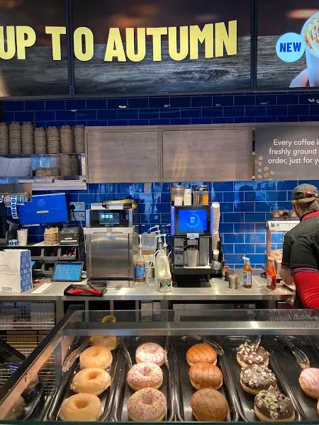 Greggs Glasgow 429 Alexandra Parade