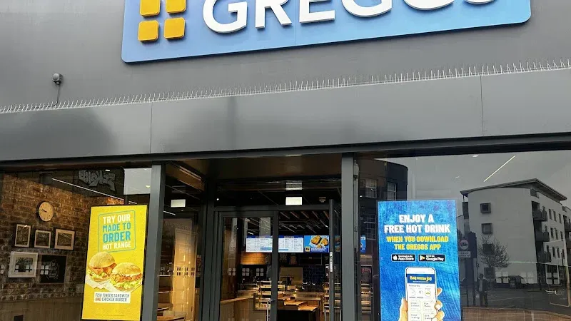 Greggs Islington 154/156 Holloway Rd