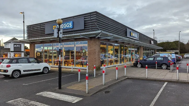 Greggs Kirkcaldy U2 Fife Central Retail Park Chapel Park