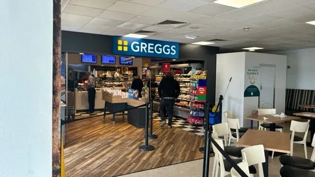 Greggs Knutsford M6 North, Between J18/19 Moto Main Building North Northwich Road