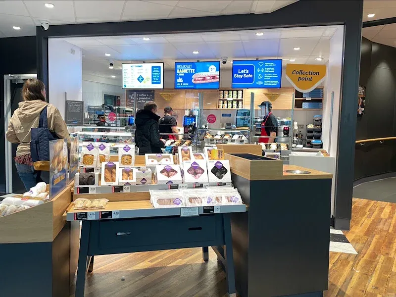 Greggs Liverpool Queens Square Bus Station Roe Street