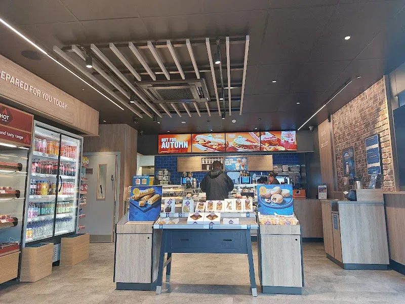 Greggs Llanelli Dafen Trade Park