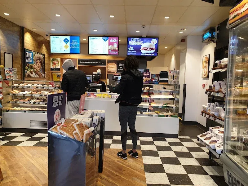 Greggs New Addington 33/33A Central Parade