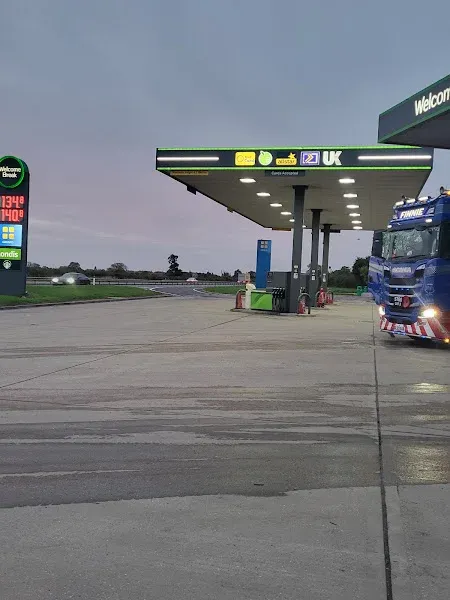 Greggs Newark BP Service Station Great North Road