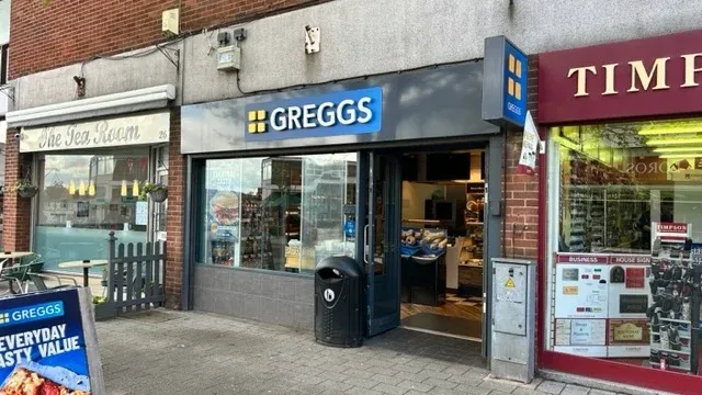 Greggs Oadby 28 The Parade