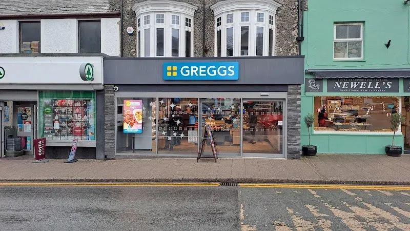 Greggs Porthmadog 91 High Street