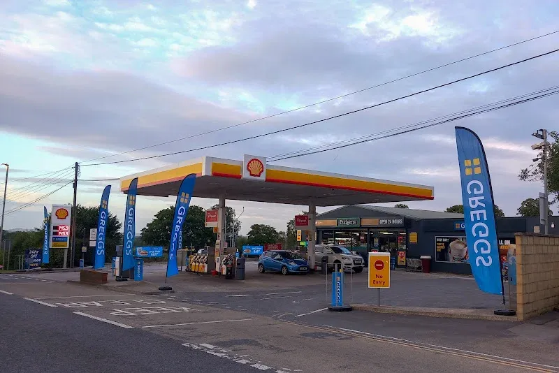 Greggs Somerton Shell Lydford Service Station A37 Lydford On Fosse