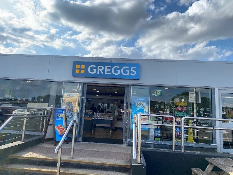 Greggs Toddington M1 Northbound, Between J11/12 Moto Main Building North