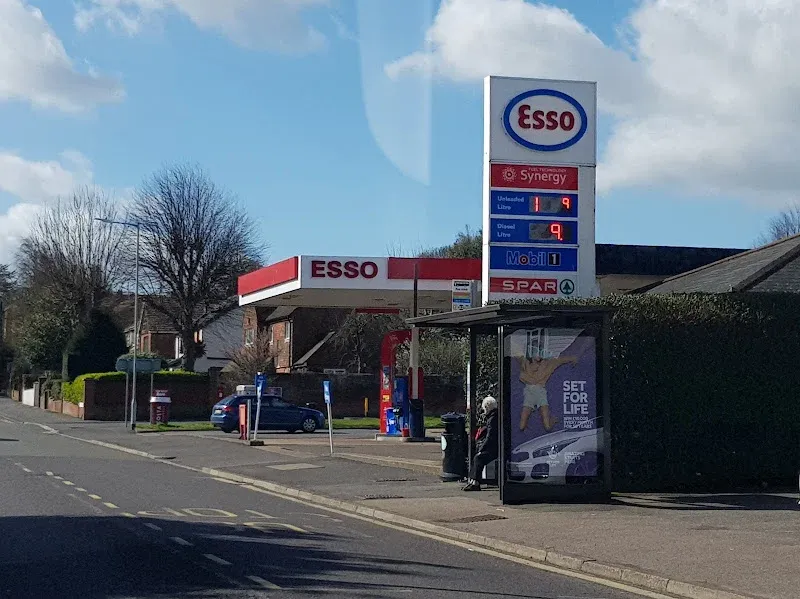 Greggs Walmer Deal, Kent Esso Walmer Service Station 137 Dover Road