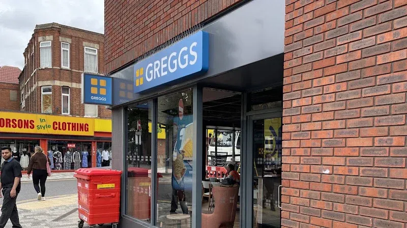 Greggs Wealdstone 48 High St