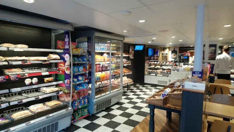 Greggs Wellington 9/9A Fore Street