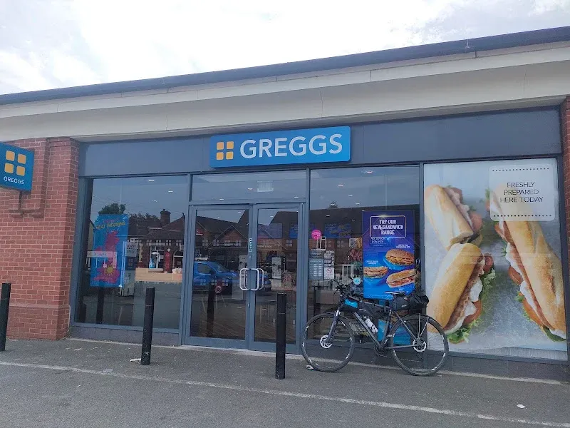 Greggs Woodville U1 42 High Street